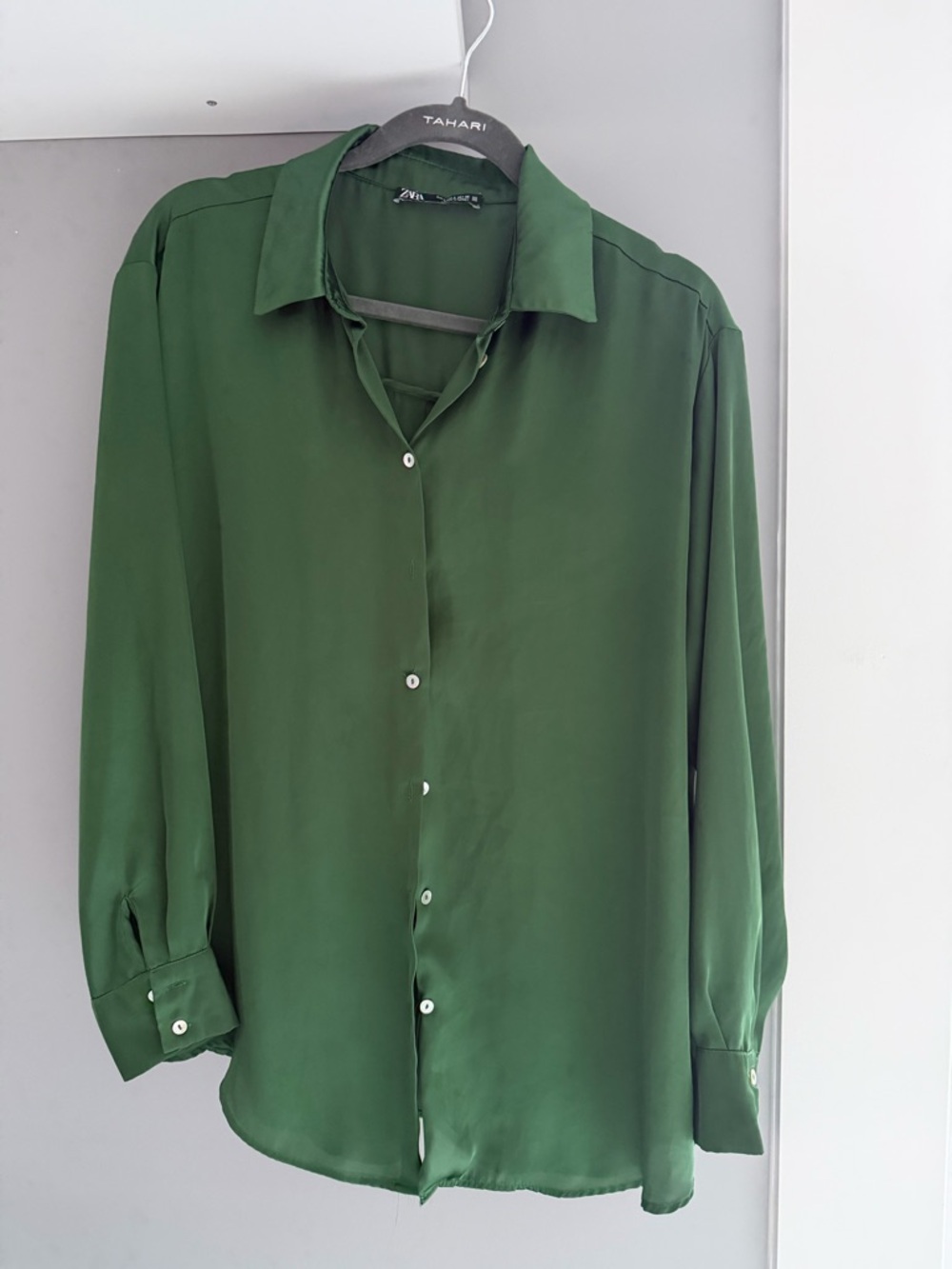 Zara Women’s Emerald Green Button-Front Dress Shirt